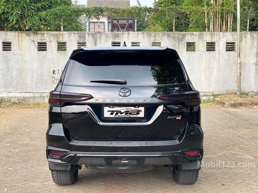 2022 Toyota Fortuner VRZ 4X2 SUV