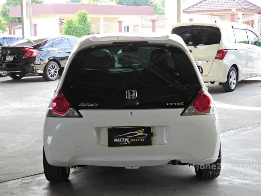 2013 Honda Brio V Hatchback