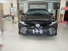 2020 Toyota Camry 2,5 V Sedan diskon akhir tahun