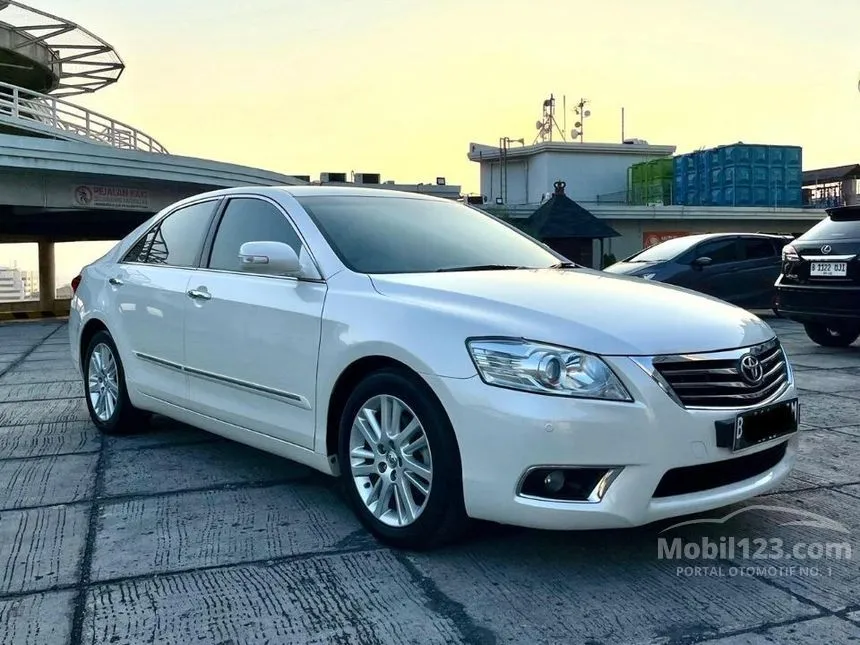 Jual Mobil Toyota Camry 2010 V 2.4 di Banten Automatic Sedan Putih Rp 138.000.000