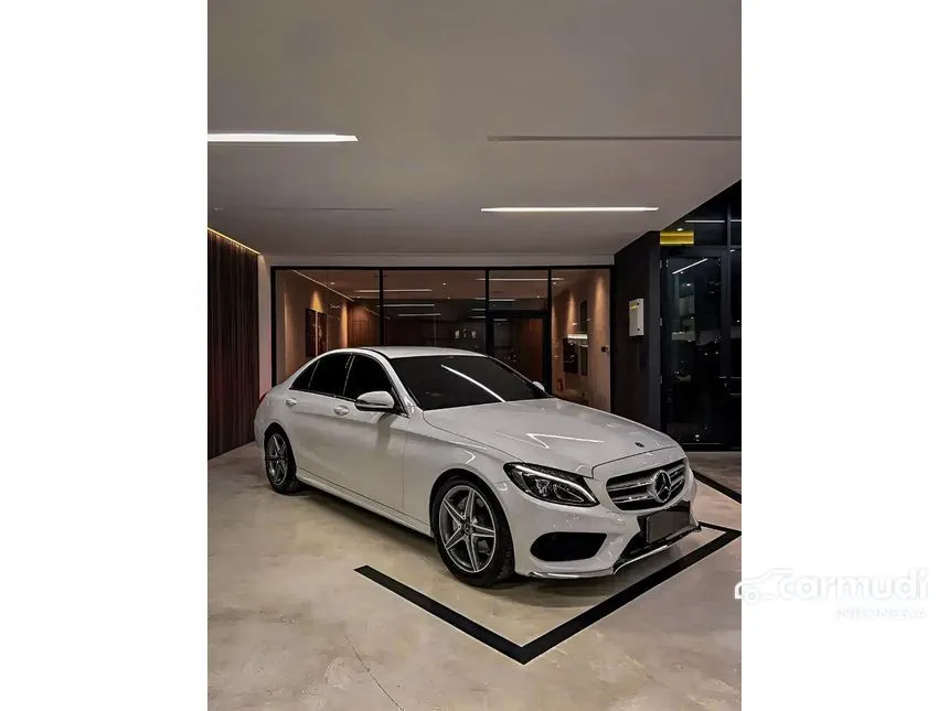 2018 Mercedes-Benz C200 AMG Line Sedan