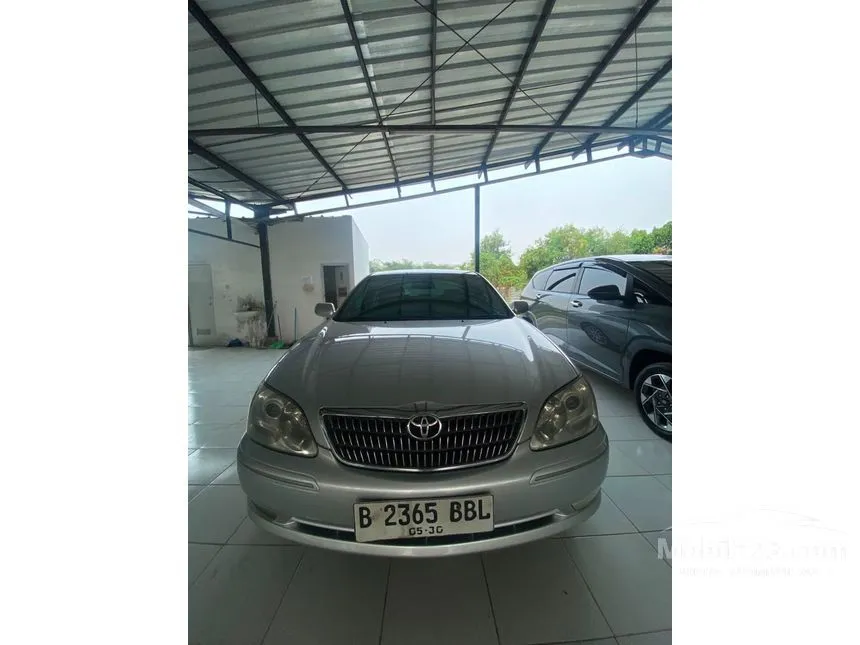 2005 Toyota Camry V Sedan