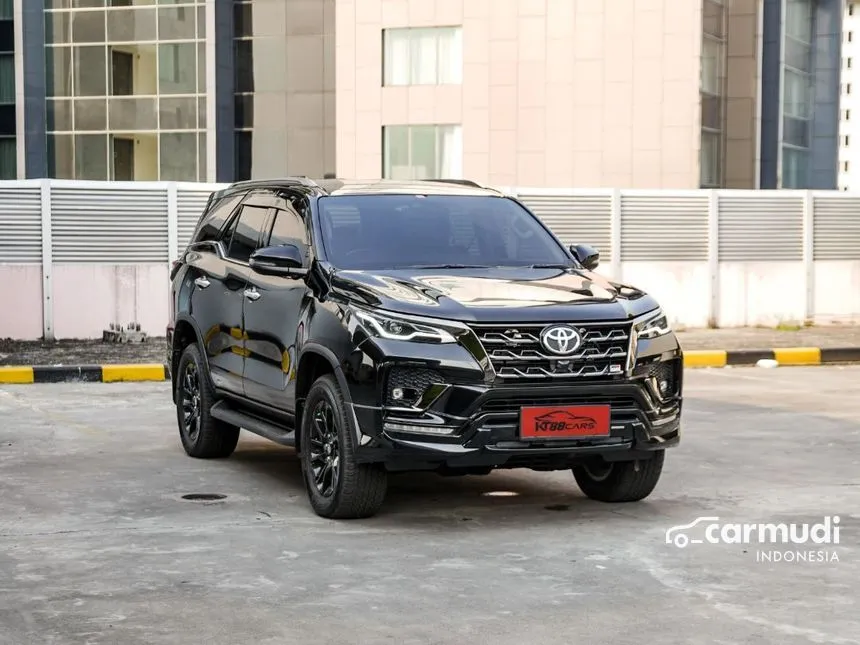 Jual Mobil Toyota Fortuner 2022 GR Sport 4X2 2.8 di DKI Jakarta Automatic SUV Hitam Rp 465.000.000