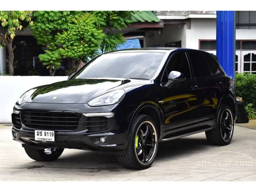 2017 Porsche CAYENNE S E-Hybrid Platinum Edition SUV