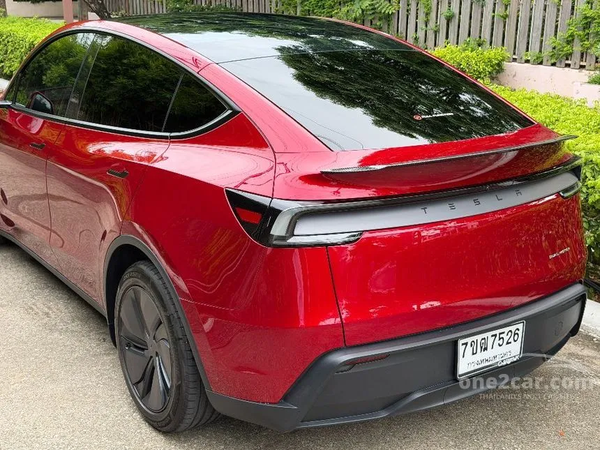 2026 TESLA Model Y Long Range SUV