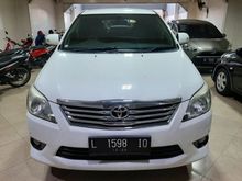 2013 Toyota Kijang Innova 2.5 V DIESEL MANUAL PUTIH MPV