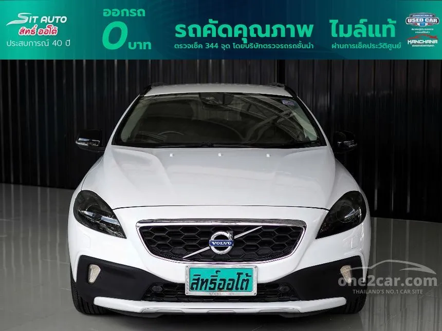 2014 Volvo V40 Cross Country T5 Wagon