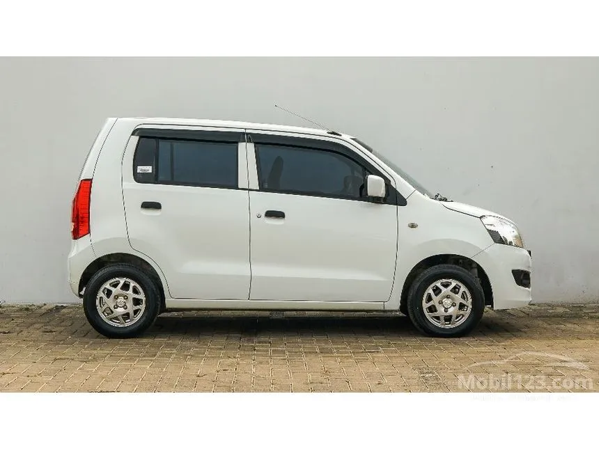 2020 Suzuki Karimun Wagon R GL Hatchback