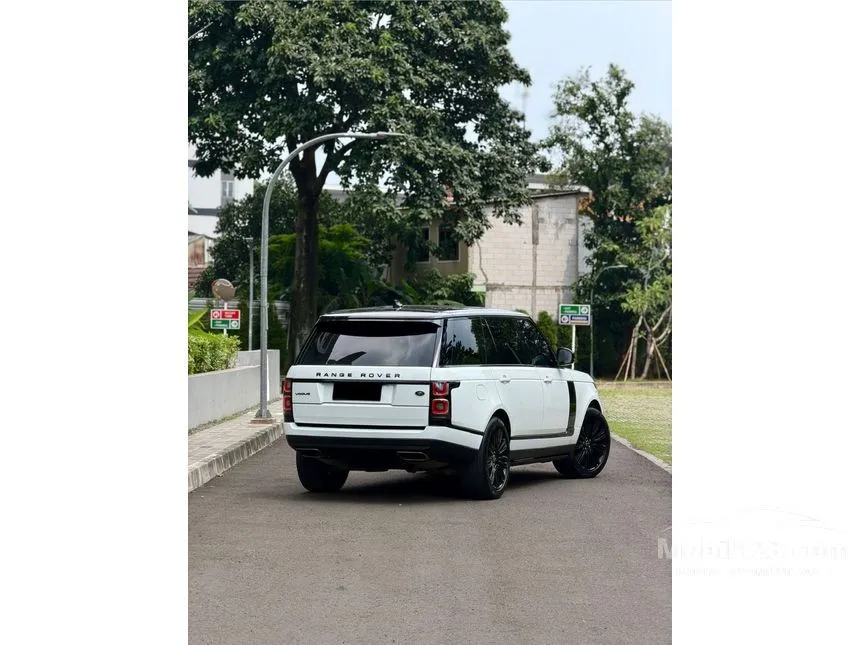 2017 Land Rover Range Rover Vogue SUV
