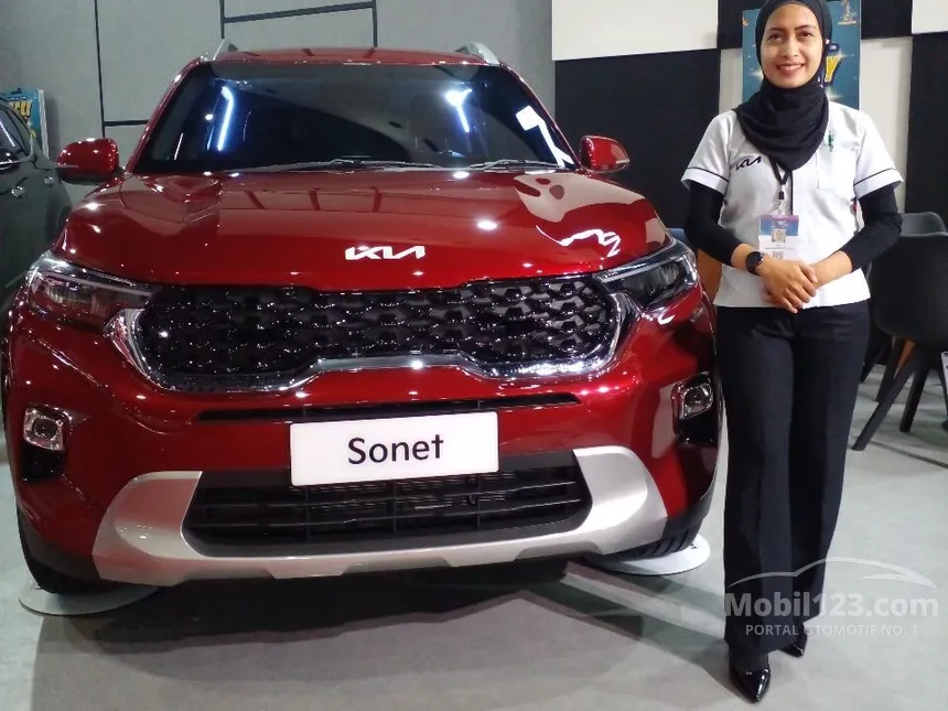 Jual Mobil KIA Sonet 2023 Premiere 1.5 di DKI Jakarta Automatic Wagon Marun Rp 286.000.000