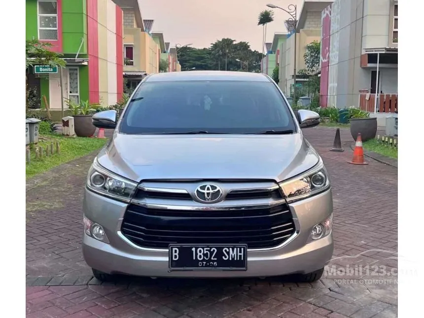 Jual Mobil Toyota Kijang Innova 2018 V 2.0 di Jawa Barat Automatic MPV Silver Rp 261.000.000