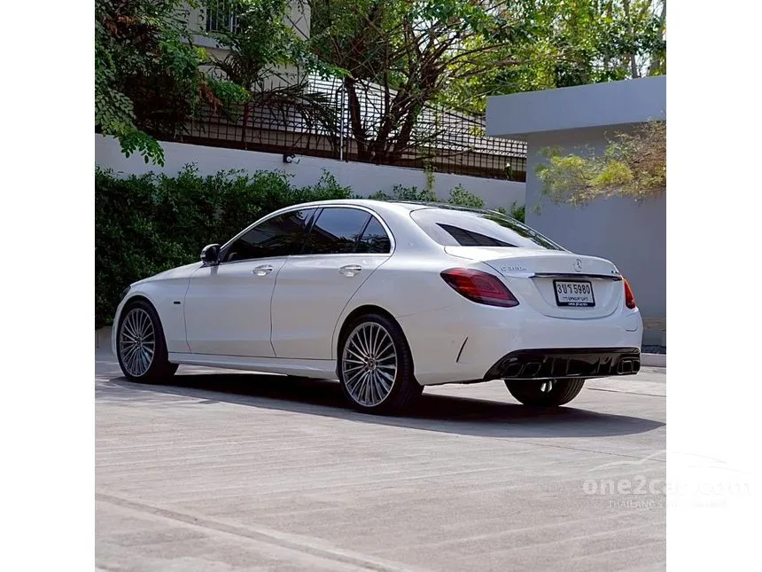 2020 Mercedes-Benz C300 e AMG Dynamic Sedan