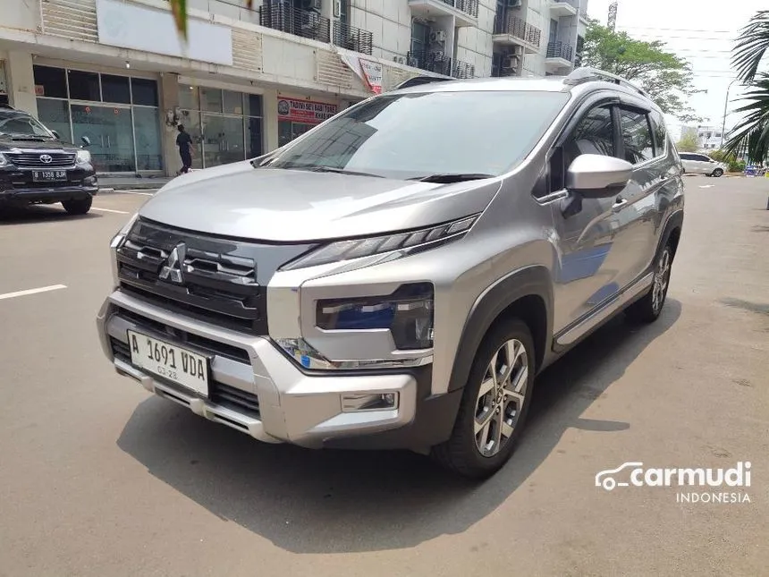 2022 Mitsubishi Xpander CROSS Premium Package Wagon