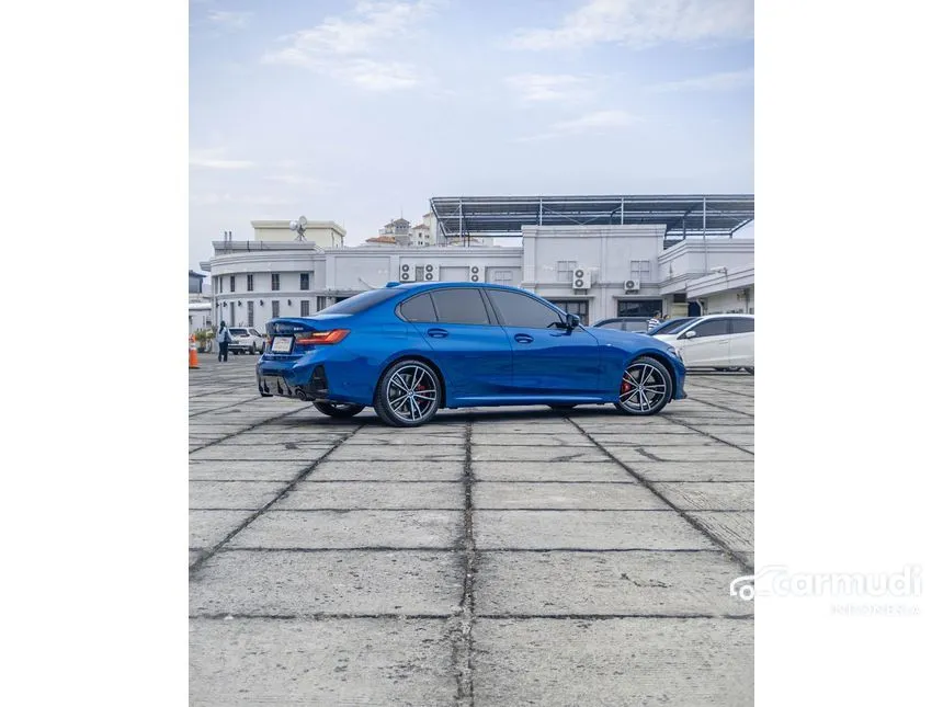 2024 BMW 330i M Sport Pro Sedan