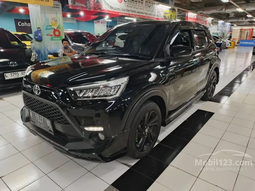 Jual Mobil Toyota Raize 2021 GR Sport TSS (2 Tone) 1.0 di Jawa Timur Automatic SUV Hitam Rp 225.000.000