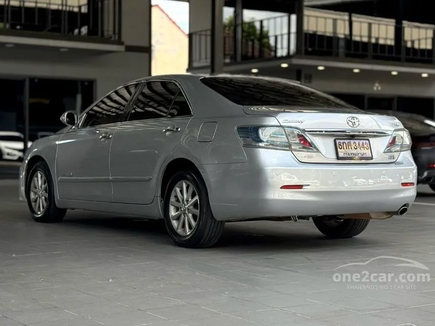 2011 Toyota CAMRY Hybrid Sedan