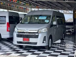 2025 Toyota Commuter 2.8 Van