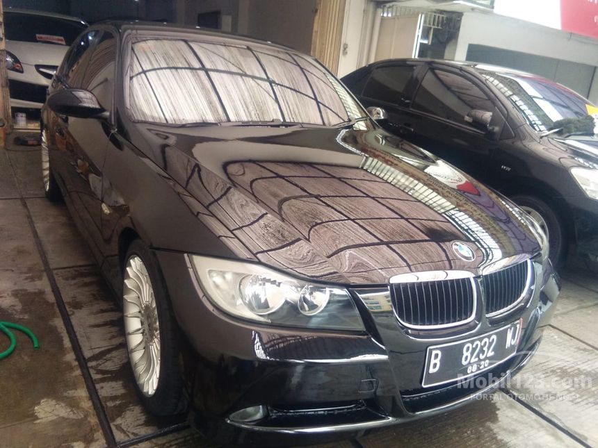 Jual Mobil  BMW  320i 2005 E90  2 0 di DKI Jakarta Automatic 