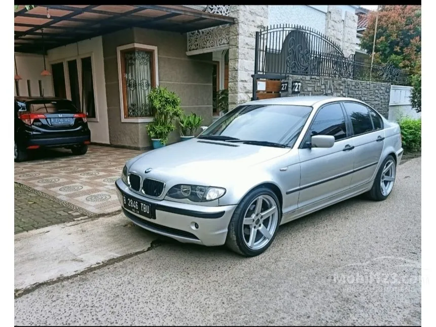 Jual Mobil BMW 318i 2004 2.0 di DKI Jakarta Automatic Sedan Silver Rp 104.000.000