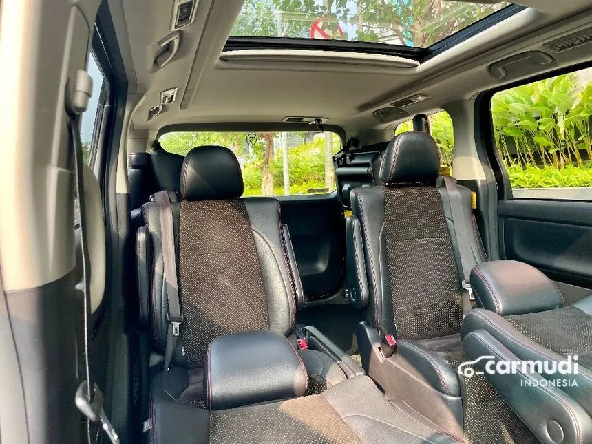 2015 Toyota Vellfire Z Van Wagon