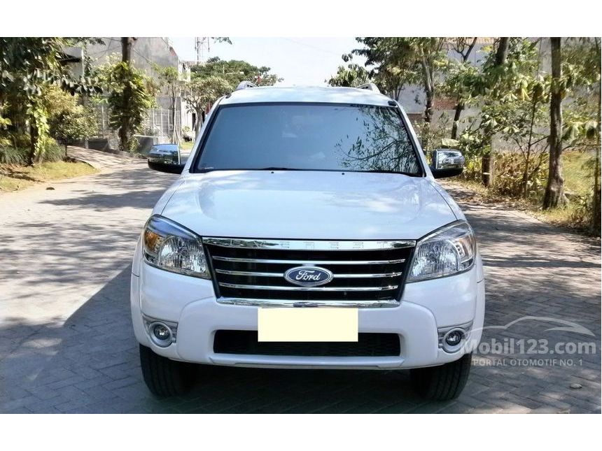 Jual Mobil  Ford  Everest  2010  XLT XLT 2 5 di DKI Jakarta 