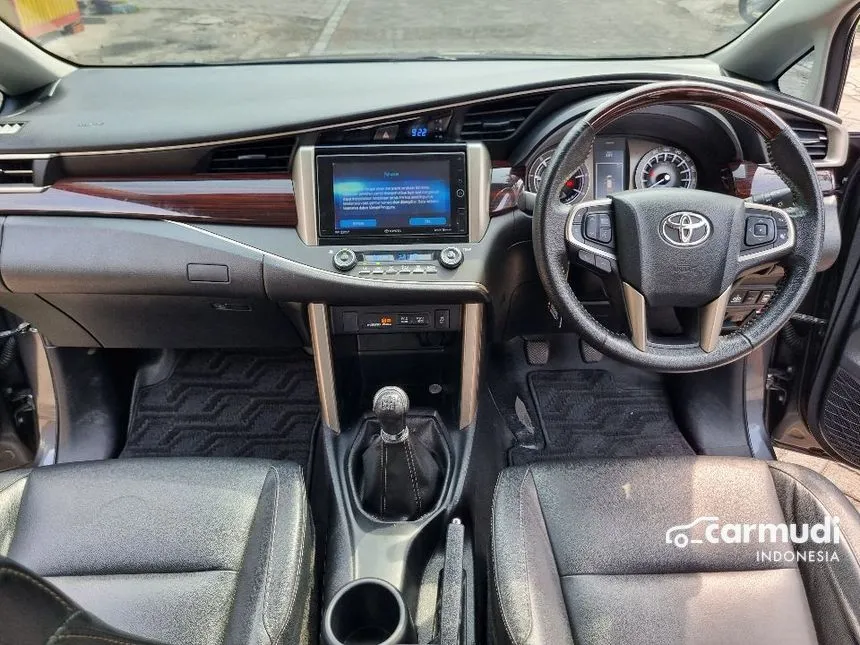 2018 Toyota Kijang Innova Venturer MPV