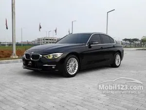 2018 BMW 320i 2.0 Luxury Sedan