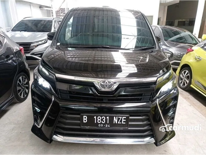 Jual Mobil Toyota Voxy 2019 2.0 di Jawa Barat Automatic Wagon Hitam Rp 355.000.000