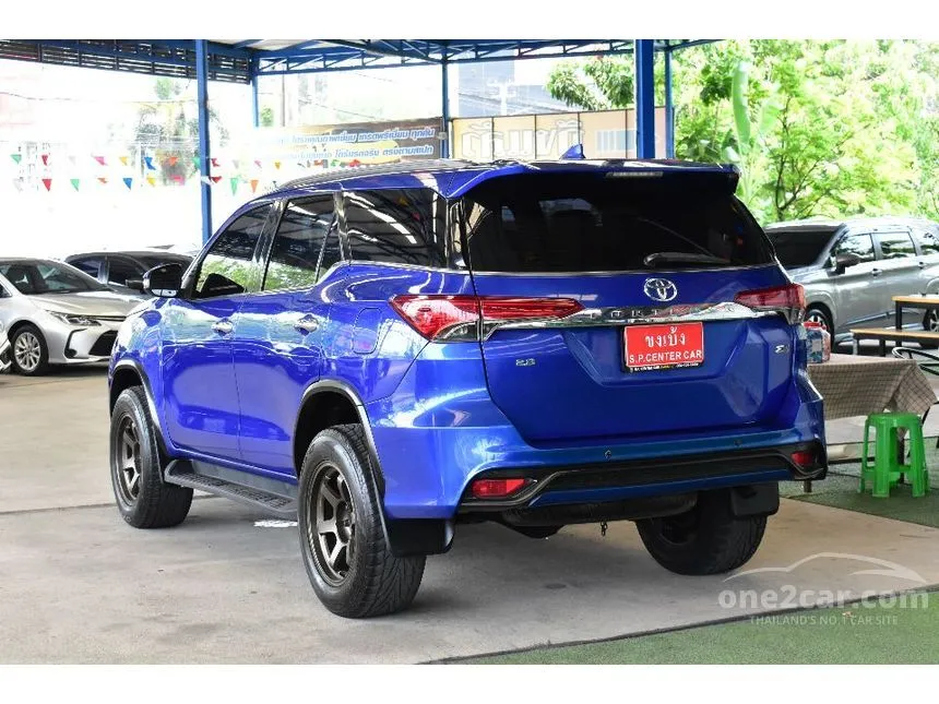 2015 Toyota FORTUNER V SUV