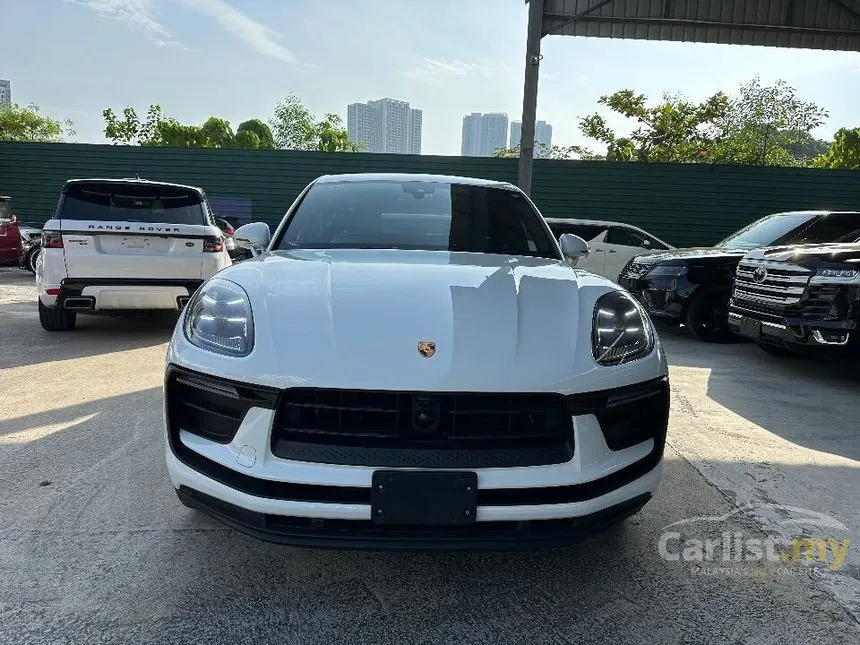 2022 Porsche Macan SUV