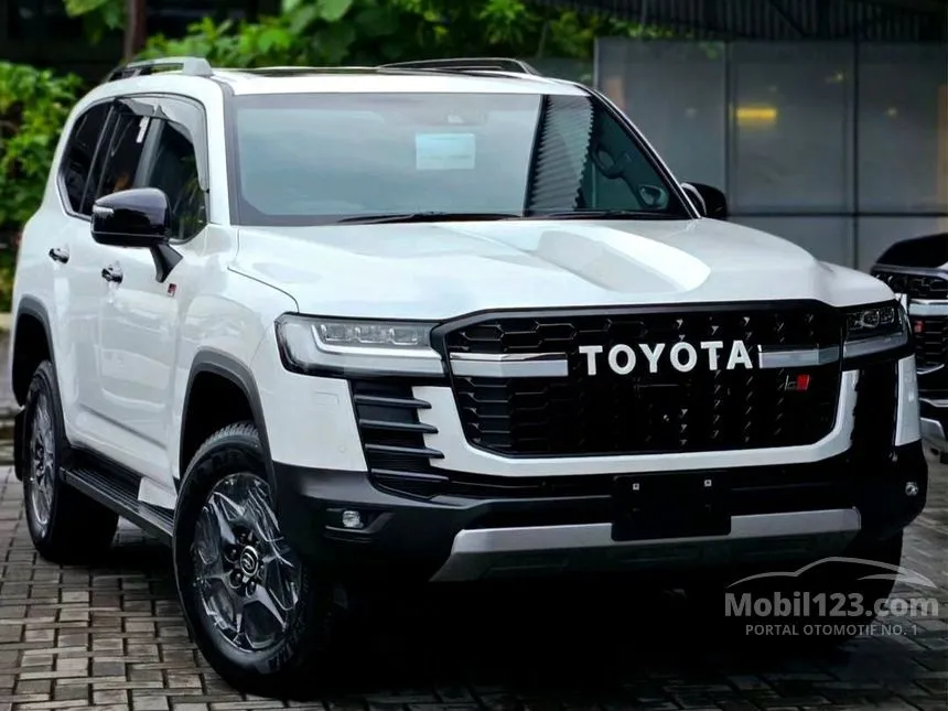 Jual Mobil Toyota Land Cruiser 2024 300 GR