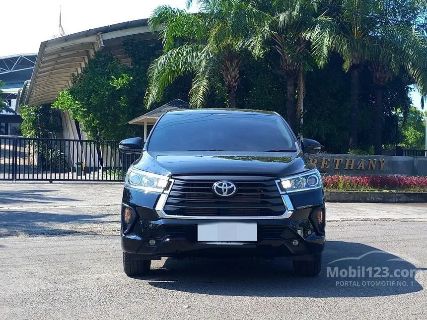 Jual Mobil Toyota Kijang Innova 2022 V 2.4 di Jawa Timur Automatic MPV Hitam Rp 428.000.003
