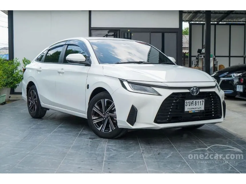 2022 Toyota Yaris Ativ Smart Sedan