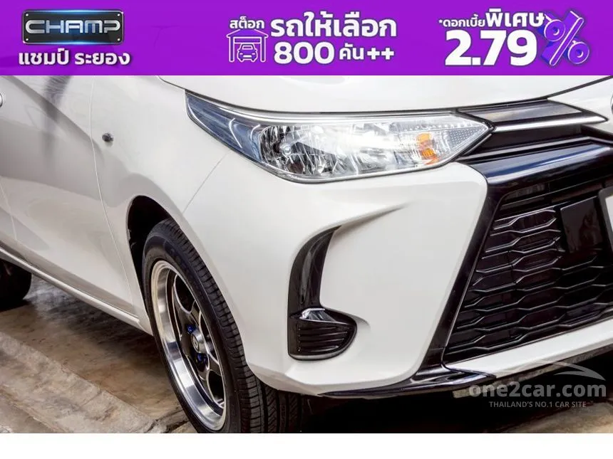 2021 Toyota YARIS Entry Hatchback