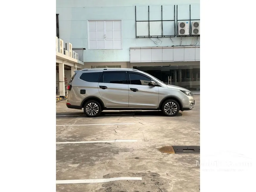 2022 Wuling Cortez EX Lux+ MPV