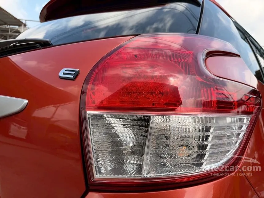 2015 Toyota YARIS G Hatchback
