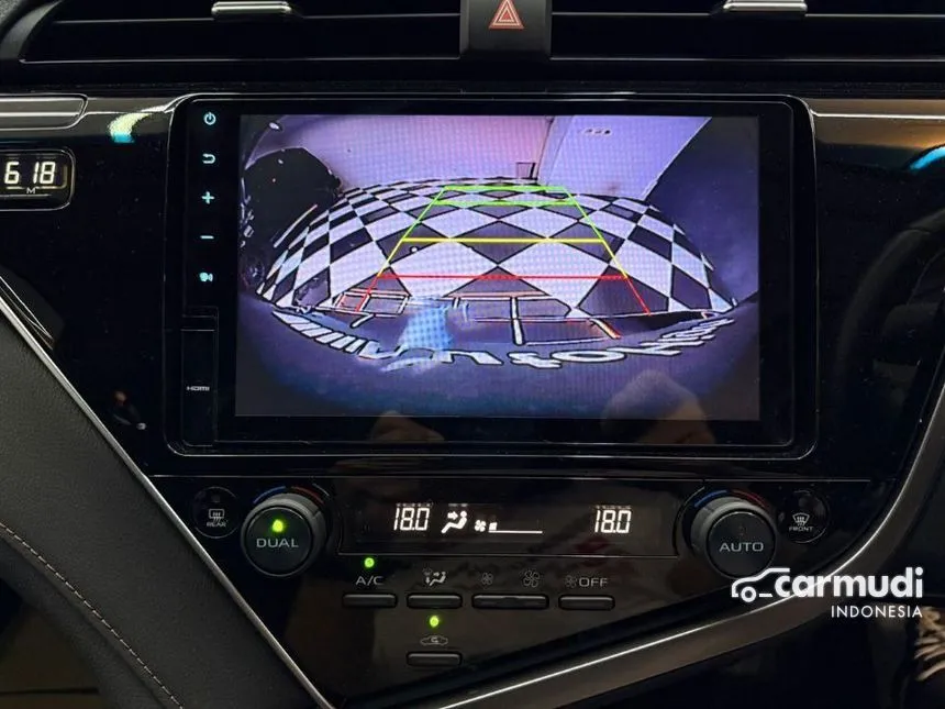 2020 Toyota Camry V Sedan