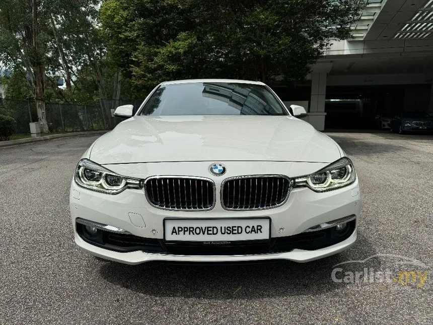 2019 BMW 318i Luxury Sedan