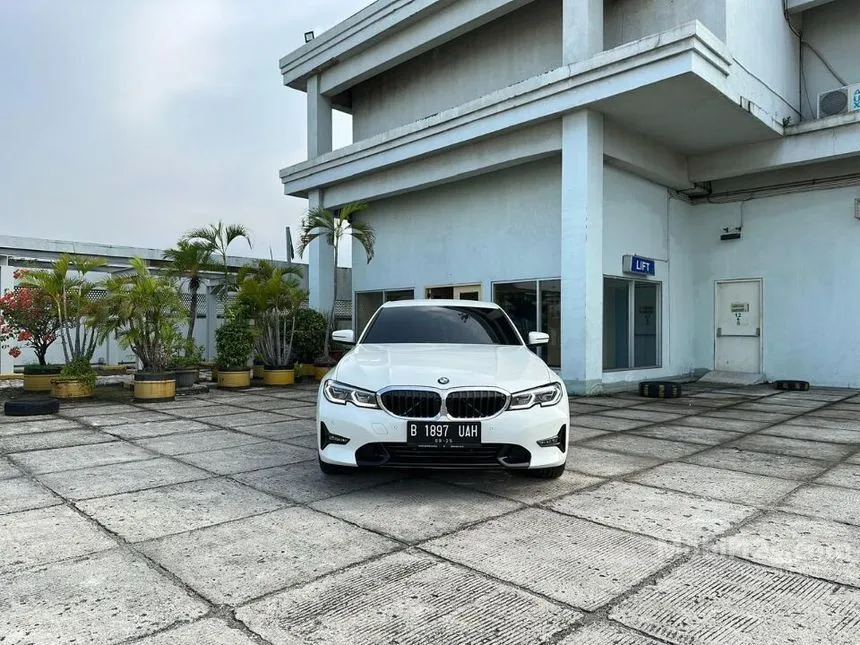 Jual Mobil BMW 320i 2020 Sport 2.0 di DKI Jakarta Automatic Sedan Putih Rp 678.000.000