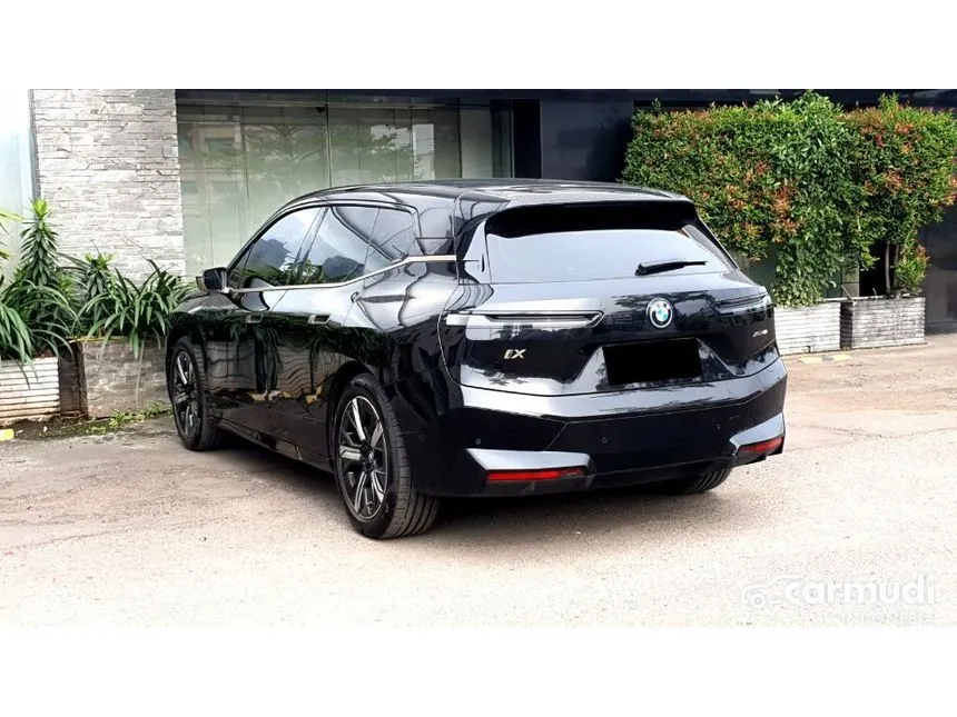 2023 BMW iX xDrive40 Sport SUV