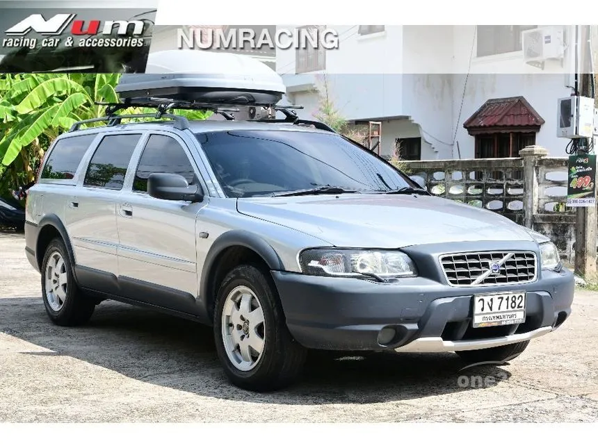 2002 Volvo V70 XC Wagon