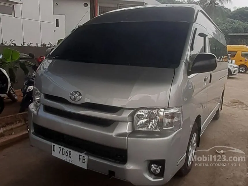 Jual Mobil Toyota Hiace 2016 High Grade Commuter 2.5 di DKI Jakarta Manual Van Silver Rp 400.000.000