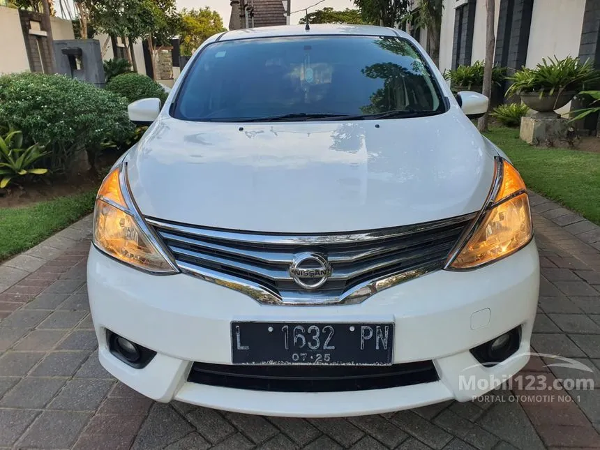 Jual Mobil Nissan Grand Livina 2015 XV 1.5 di Jawa Timur Manual MPV Putih Rp 118.000.000