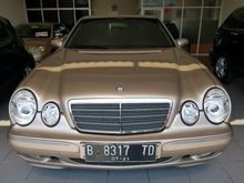 (TDP Suka Suka) Mercedes-Benz E240 2.4 2000