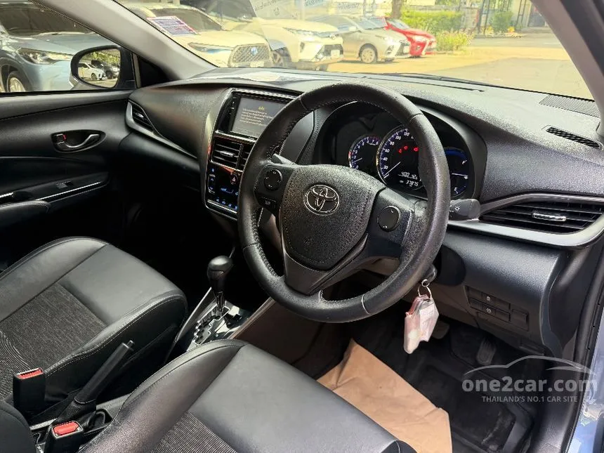 2022 Toyota Yaris Ativ Sport Sedan