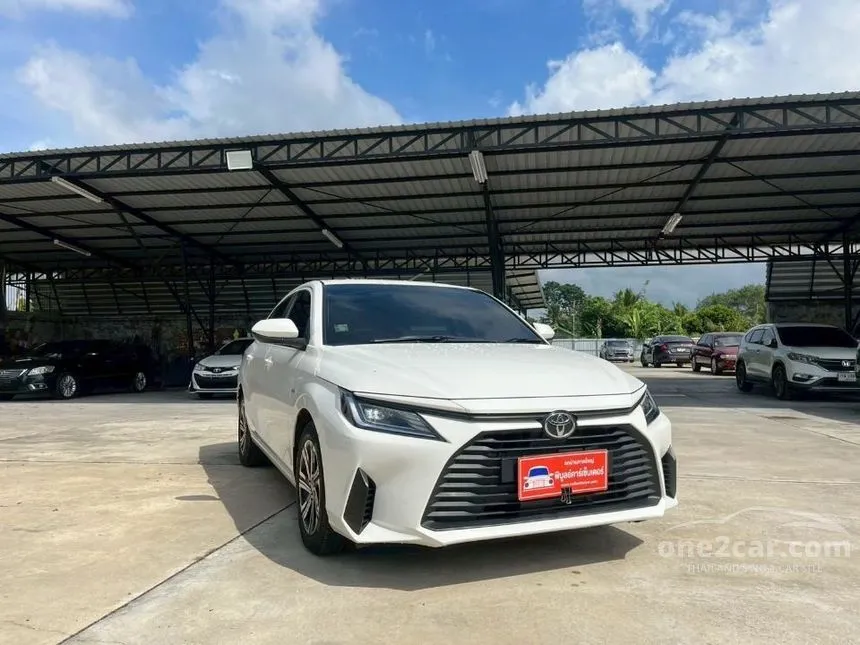 2025 Toyota Yaris Ativ Sport Sedan