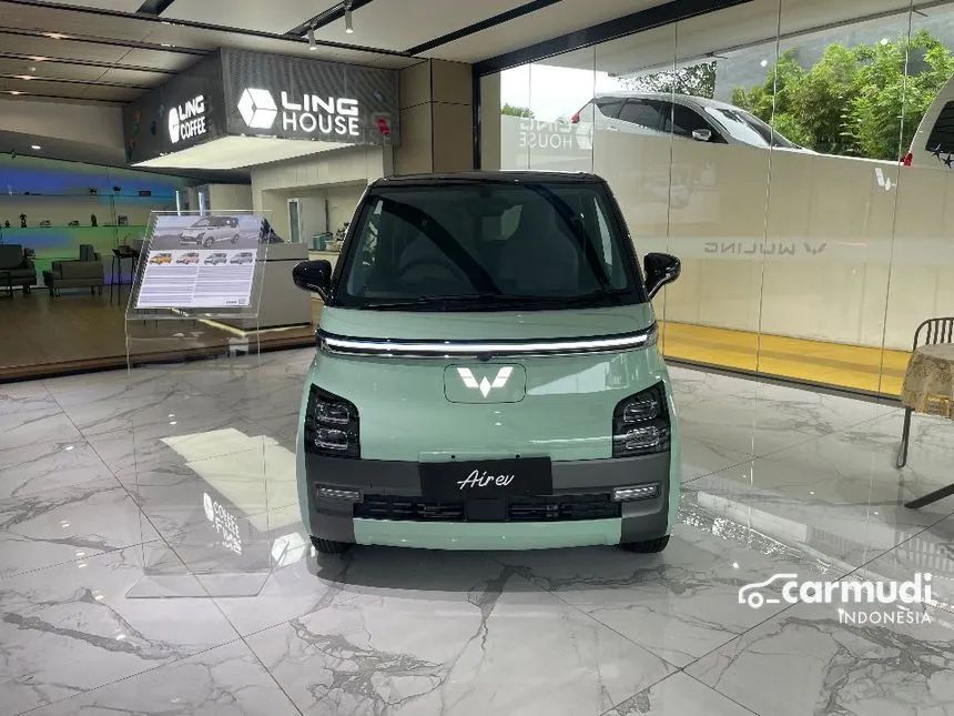 2024 Wuling EV Air ev Lite Standard Range Hatchback