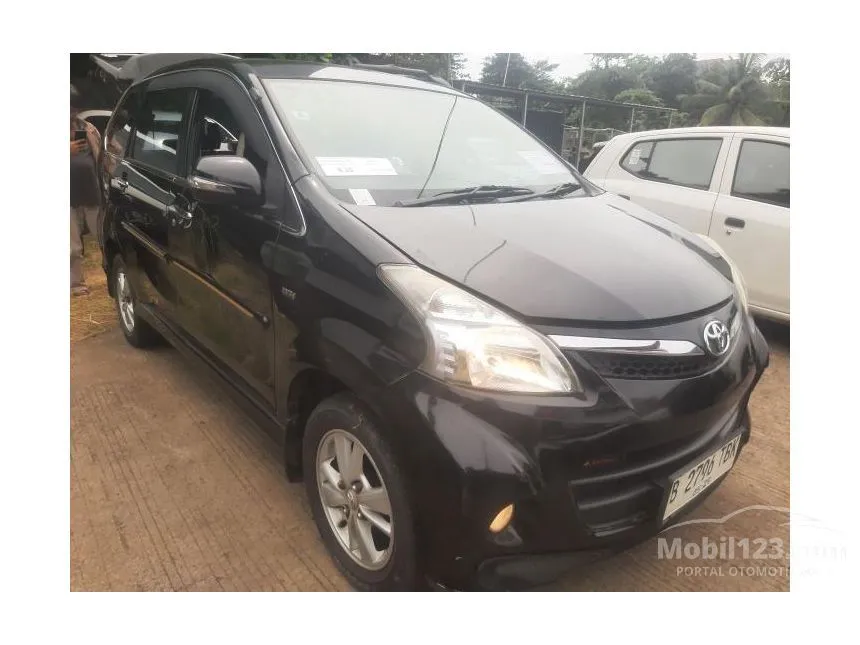 Jual Mobil Toyota Avanza 2014 Veloz 1.5 di DKI Jakarta Automatic MPV Hitam Rp 135.000.000