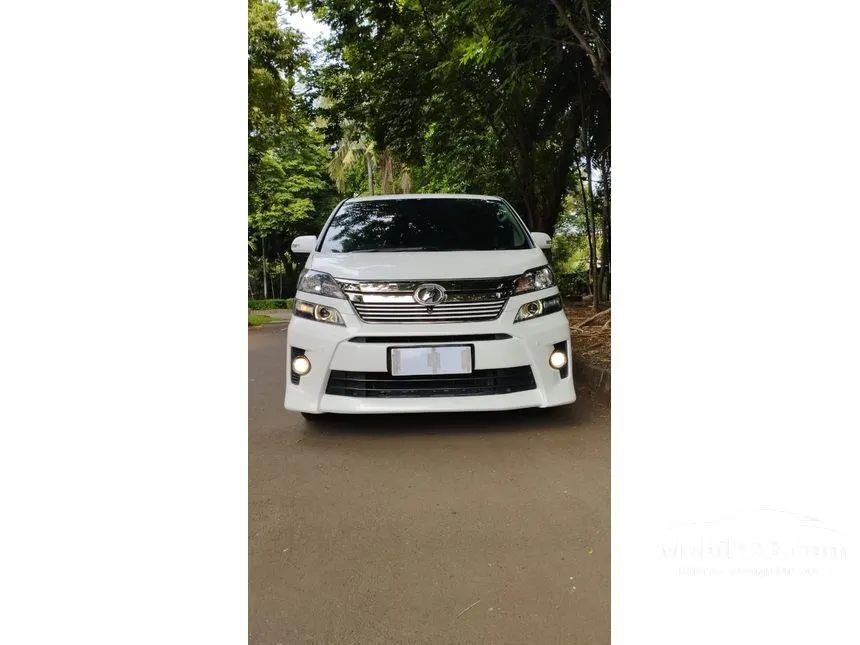 Jual Mobil Toyota Vellfire 2013 Z 2.4 di DKI Jakarta Automatic Van Wagon Putih Rp 260.000.000