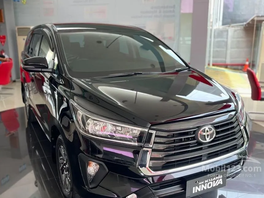 Jual Mobil Toyota Kijang Innova 2024 G 2.4 di Banten Automatic MPV Hitam Rp 315.000.000